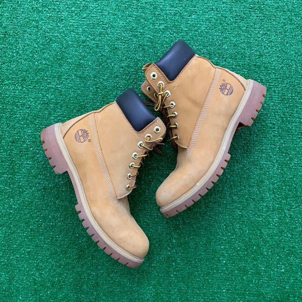🥧 Classic Timberland 6-inch high Boot (Sz 8) - Picture 2 of 11
